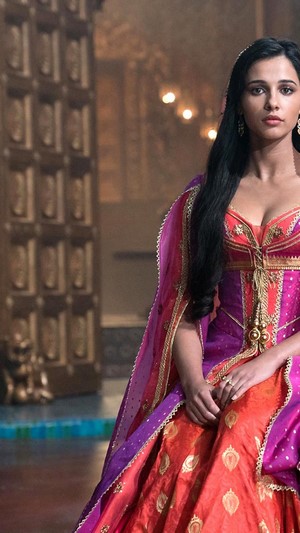 Jasmine from Aladdin (2019) played by Naomi Scott