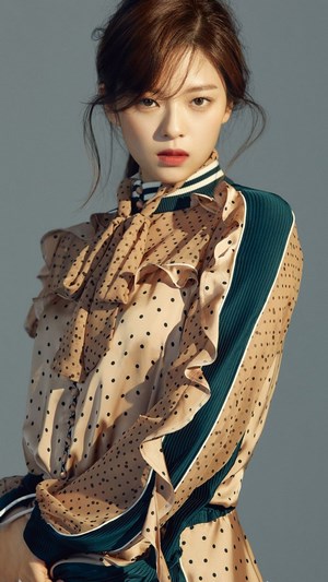TWICE Jeongyeon Allure