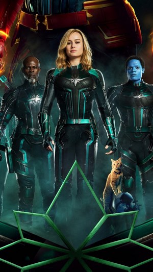 Captain Marvel movie cast with Goose the cat