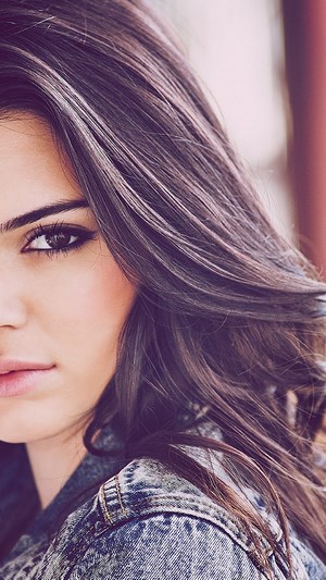 Kendall Jenner, Brunette Model