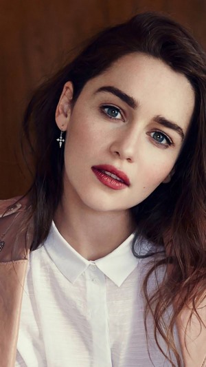 Emilia Clarke Brunette Girl