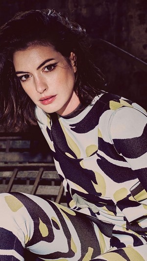 Anne Hathaway in a patterned outfit