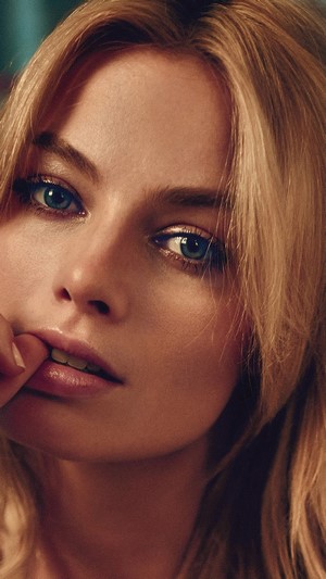 Margot Robbie