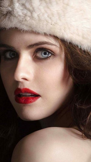 Beautiful Alexandra Daddario