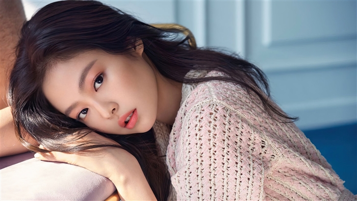 Jennie from BLACKPINK in Soft Natural Light 4K
