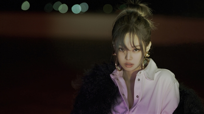 Jennie from BLACKPINK in Soft Night Light 4K