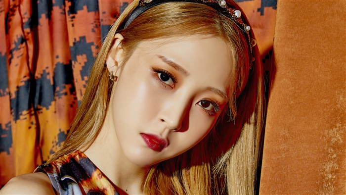 Moonbyul from MAMAMOO 4K Close-Up Portrait