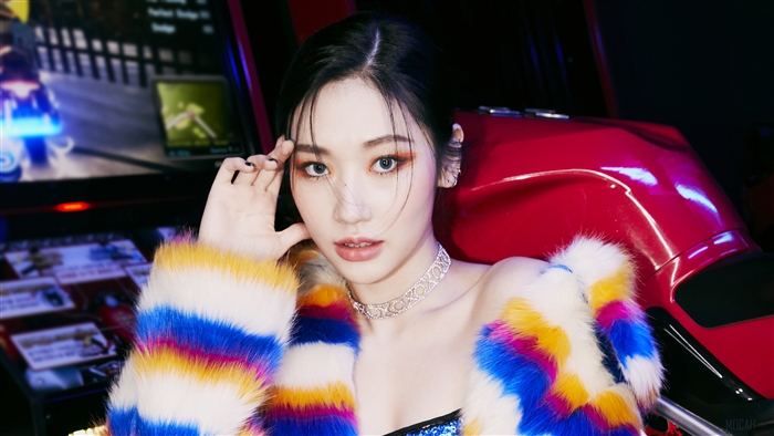 Jinny from Secret Number with colorful fur coat