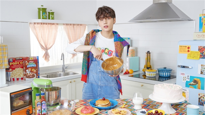 Huening Kai from TXT Cooking in Bright Kitchen 4K