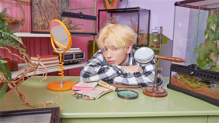 Taehyun from Tomorrow X Together Blue Hour 4K