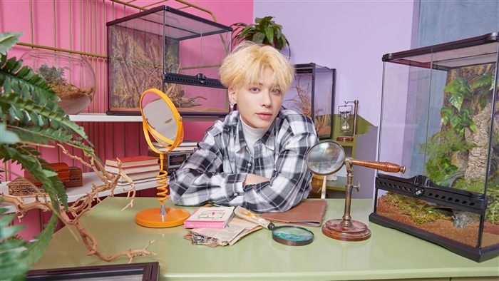 Taehyun from TXT Blue Hour 4K