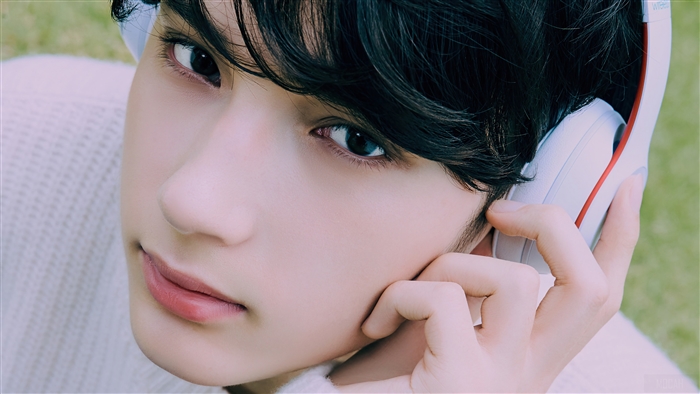 Huening Kai from TXT Close-Up with Headphones 4K