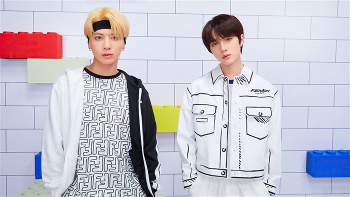 Taehyun and Beomgyu from TXT