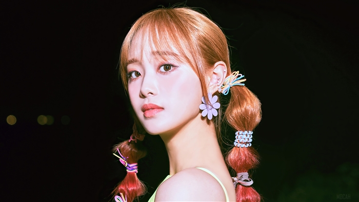 Chuu from Loona 4K