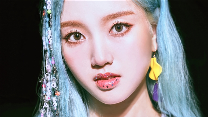 Go Won from Loona 4K
