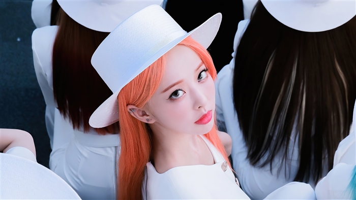 Vivi from Loona wearing a white hat