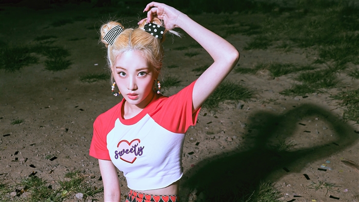 Kim Lip from LOONA 4K