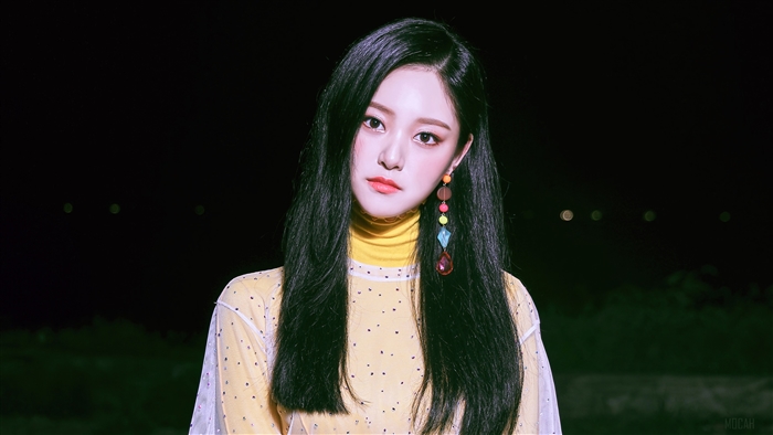Hyunjin from Loona 4K