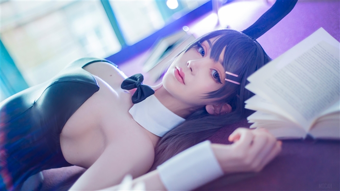 Mai Sakurajima in Bunny Girl Senpai Cosplay 4K
