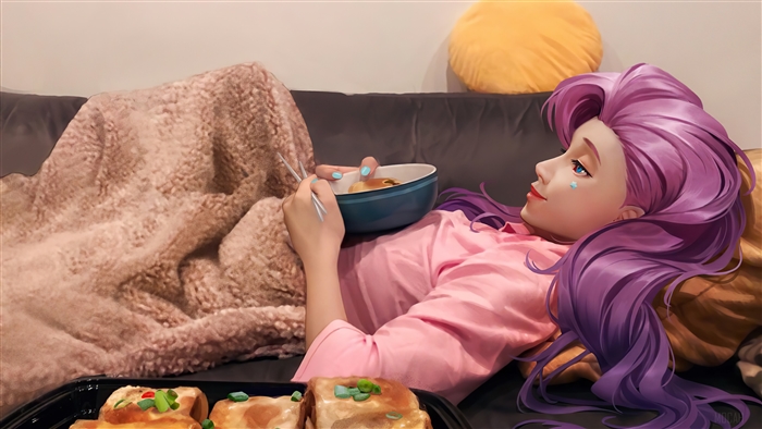 Seraphine from League of Legends eating