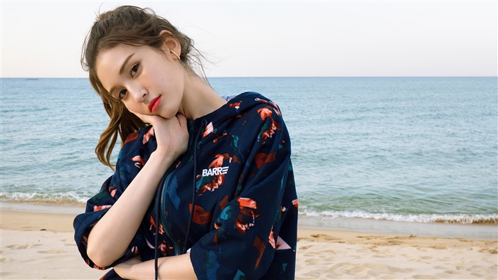 Jeon Somi at the Beach Photoshoot 4K