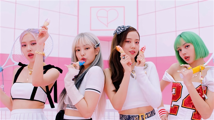 BLACKPINK members holding ice cream cones