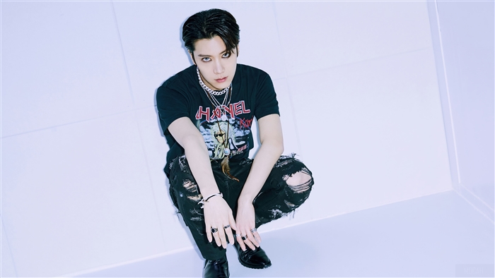 SuperM Ten in Black Ripped Jeans 4K