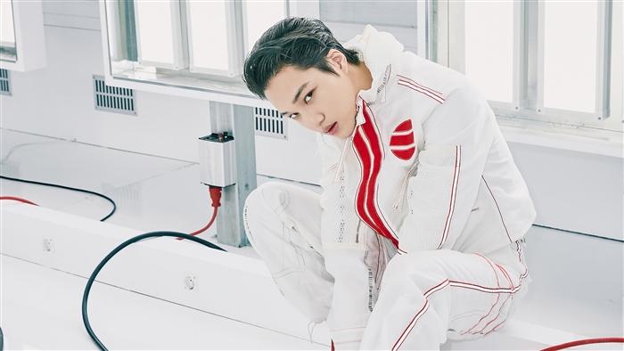 Kai from SuperM in white and red outfit 4K