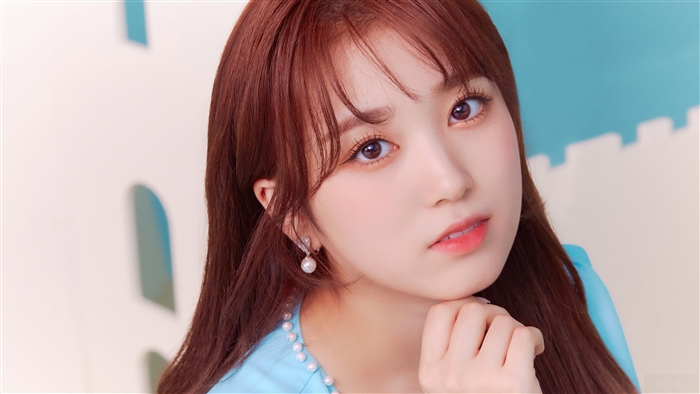 Yabuki Nako from IZONE Oneiric Diary 4K