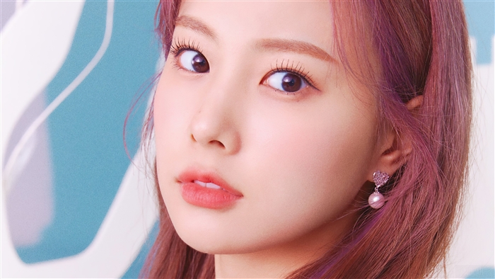 Kang Hye-won from IZONE
