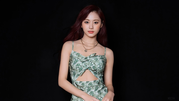 Tzuyu from TWICE in Green Dress 4K