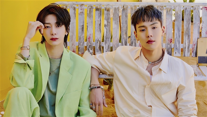 Hyungwon and Shownu from Monsta X