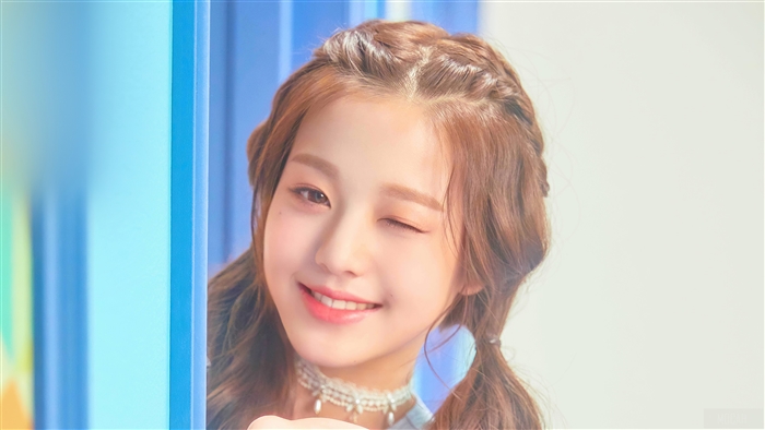 Wonyoung from IZONE Cute Wink 4k