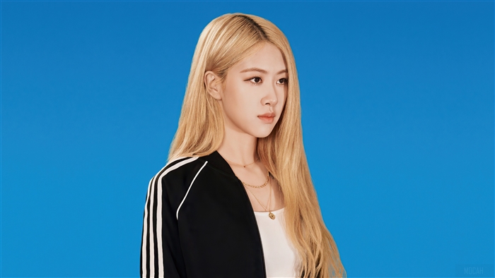 Rose from BLACKPINK wearing Adidas