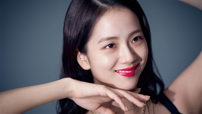 Jisoo BLACKPINK Smiling in Vogue Photoshoot 4K