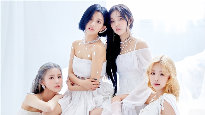 (G)I-DLE Group Photo 4K