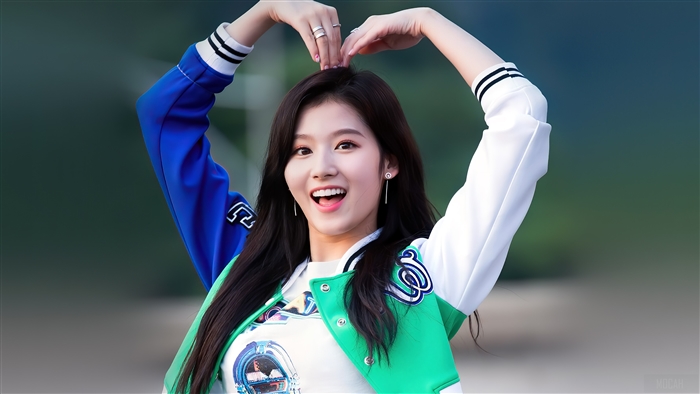 Sana from TWICE Making a Heart Gesture 4K