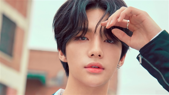 Hyunjin from Stray Kids Close-Up 4K