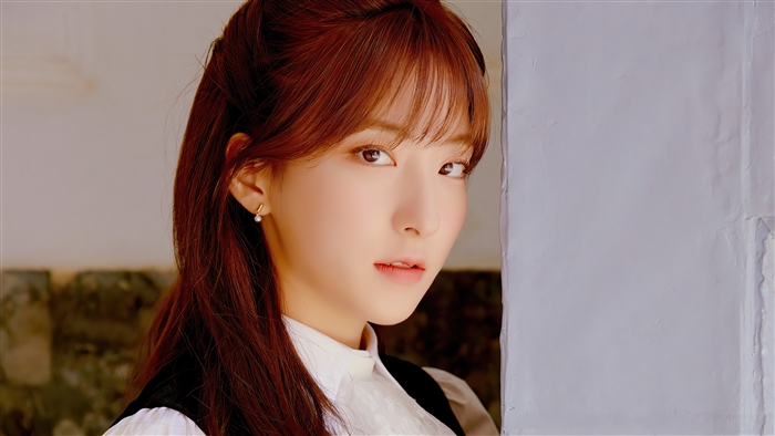 Eunseo from WJSN posing for As You Wish 4K