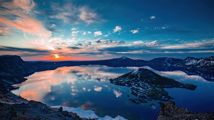 Crater Lake Oregon Sunset Reflection 4K