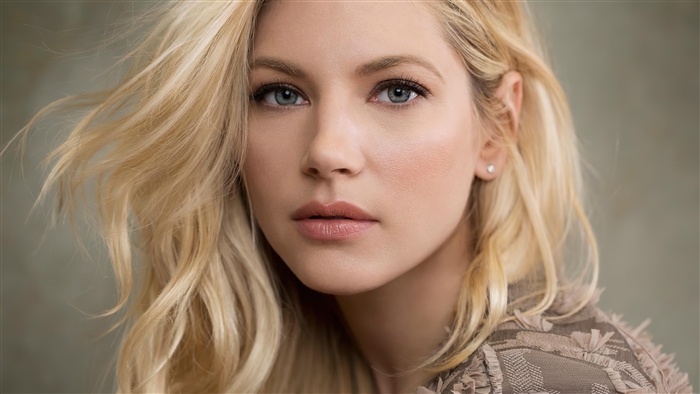 Katheryn Winnick Beautiful Blonde Portrait 4k