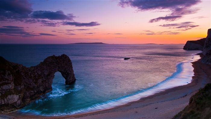 Serene Sea and Beach Sunset in 4K