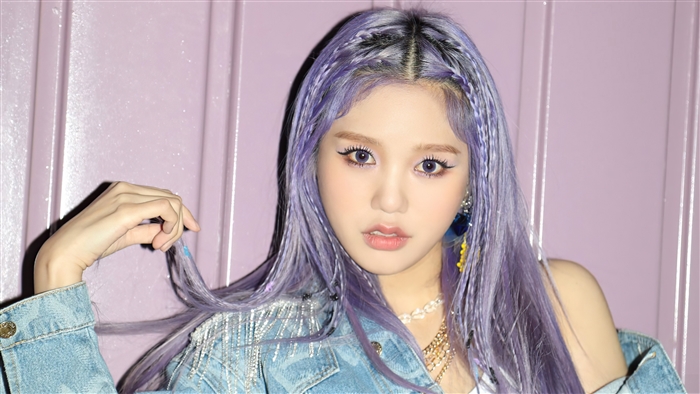 Mimi from Oh My Girl