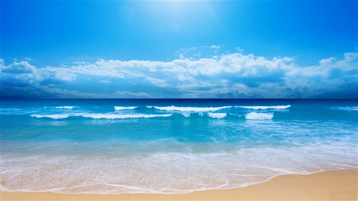 Beach with Ocean Waves and Clouds 4K