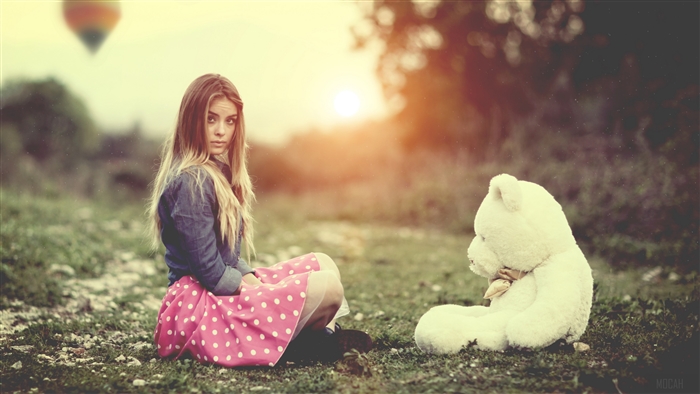 Woman with Teddy Bear and Hot Air Balloon 4K