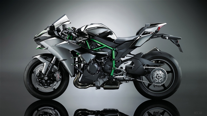 Kawasaki Ninja H2 Motorcycle 4K