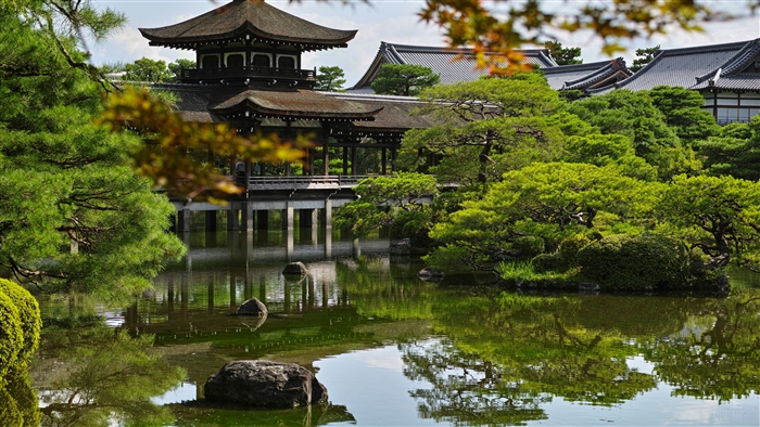 Kyoto Japanese Garden with Pagoda and Pond 4k