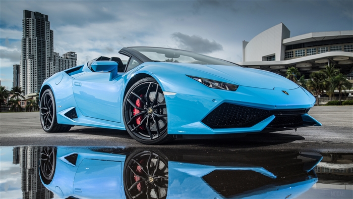 Blue Lamborghini Huracan Convertible 4K