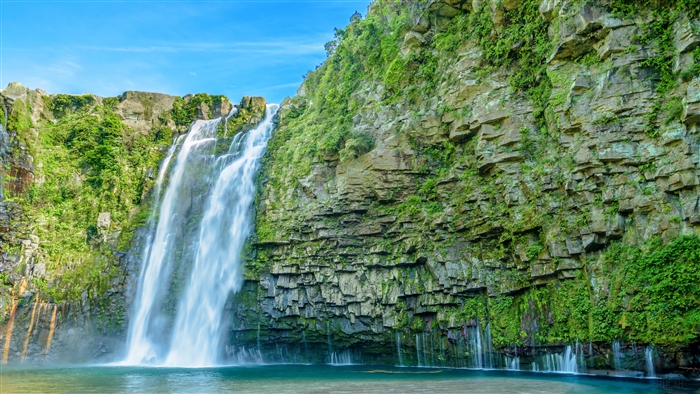 Waterfall 4K