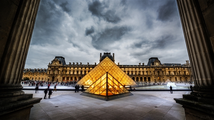 The Louvre Pyramid, Paris, France 4K